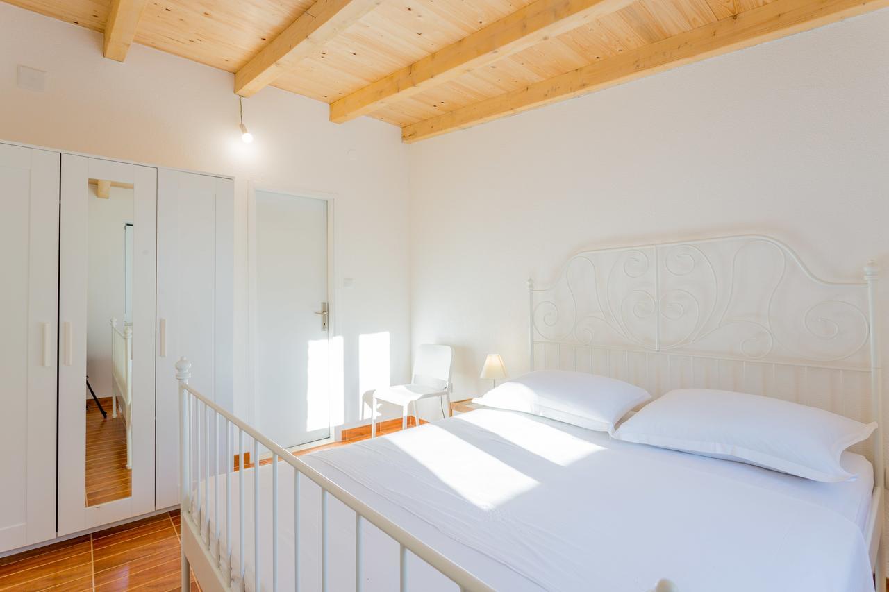 Hidden Gem By Nono Ban - Robinson Style Villa Bol Esterno foto